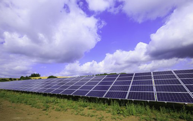Polska może osiągnąć 30 GW energii słonecznej do 2030 r.
